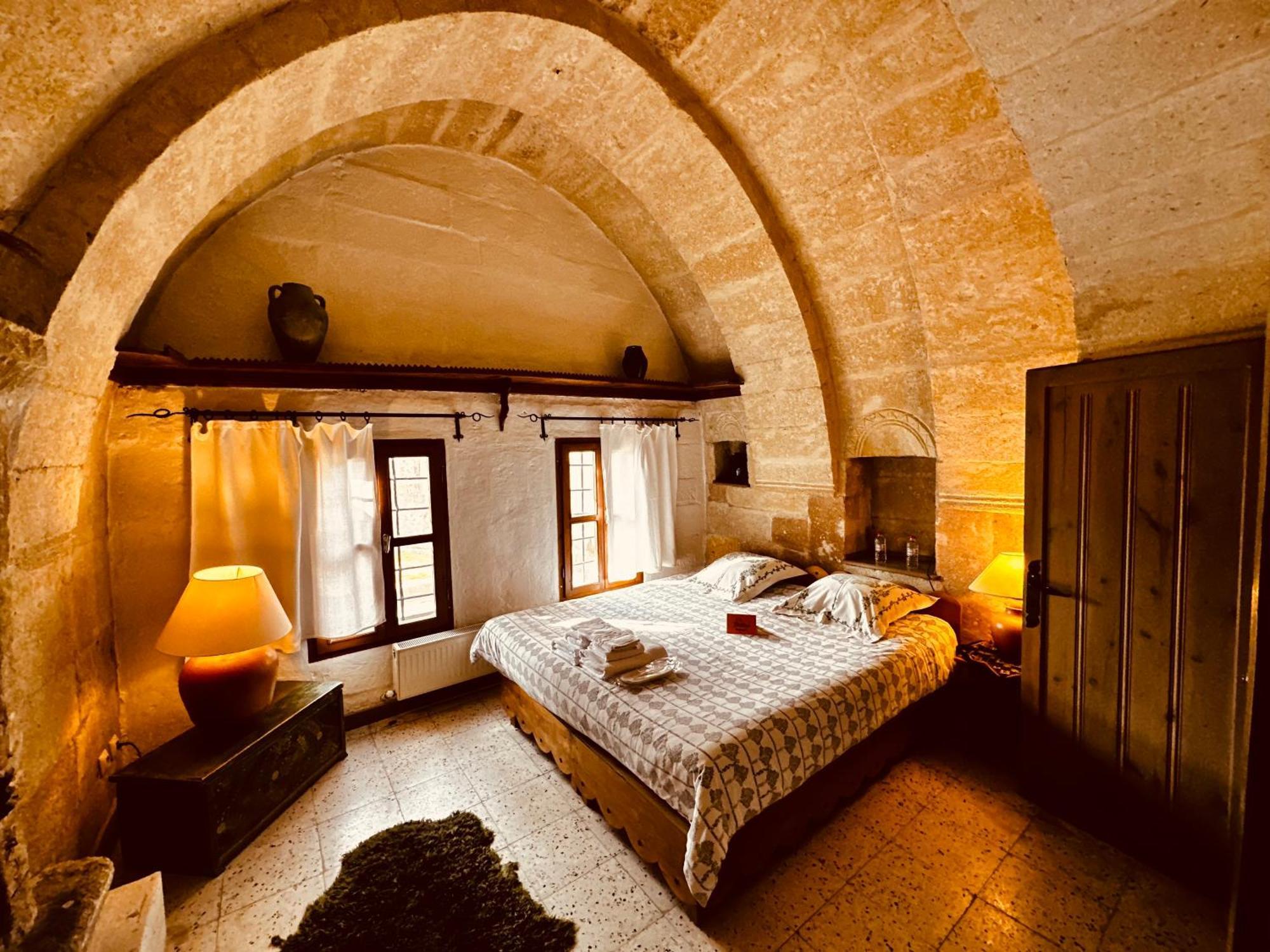 Les Maisons De Cappadoce Учисар Экстерьер фото