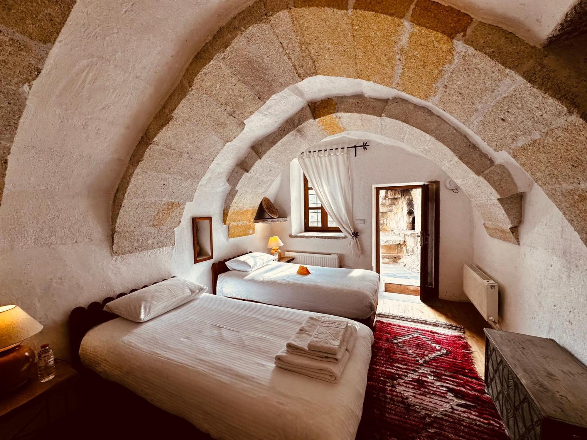 Les Maisons De Cappadoce Учисар Экстерьер фото