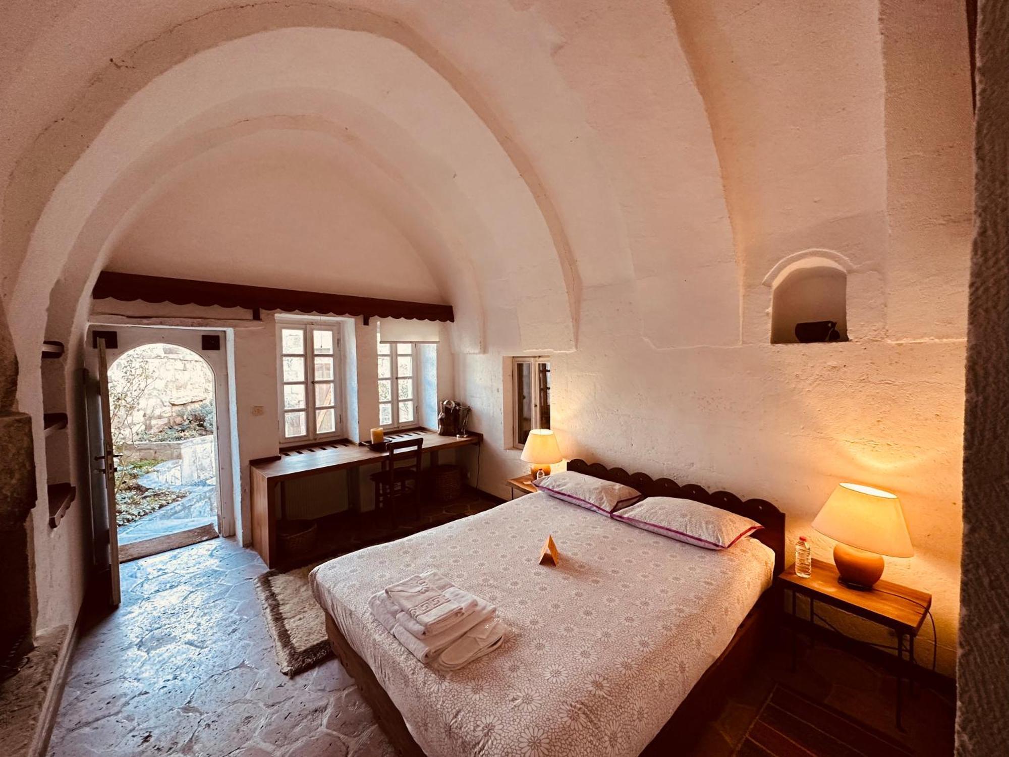 Les Maisons De Cappadoce Учисар Экстерьер фото