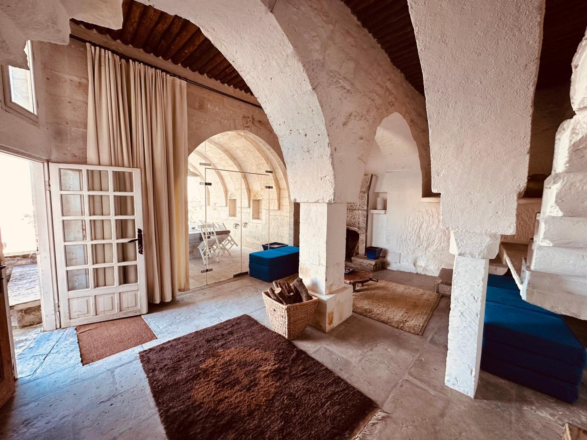 Les Maisons De Cappadoce Учисар Экстерьер фото